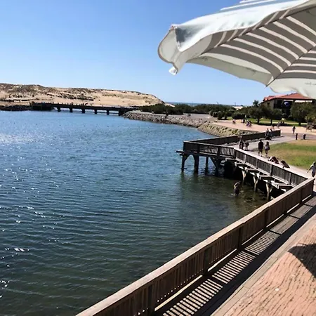 Aparthotel Lake And Sea - 4 Pieces Pour 6 Personnes 884 *